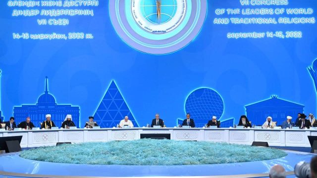Тоқаев дін көшбасшыларының адамгершілік құндылықтарды дәріптеуге қосқан үлесін айтты