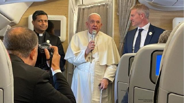 Бүгін Қазақстанға Рим Папасы келеді