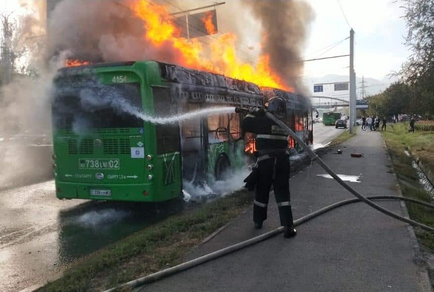 автобус өрт