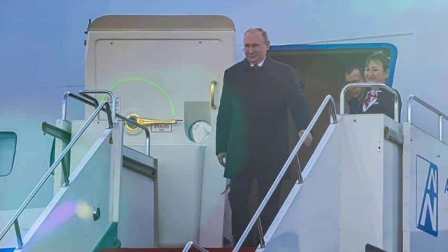 Ресей президенті Владимир Путин Астанаға келді