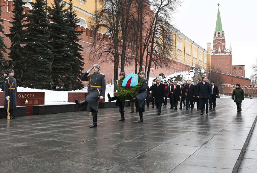Белгісіз жауынгер бейіті, Тоқаев