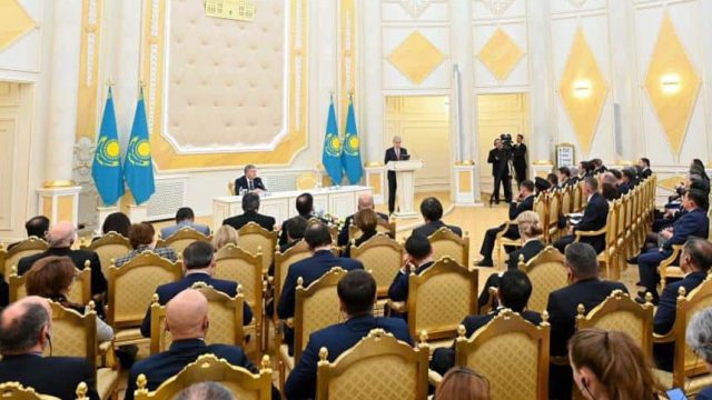 Тоқаев шетелдік дипломатиялық миссиялардың басшыларымен кездесті