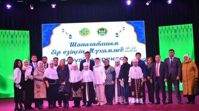 Түркістанда Мәуліт кешінде 6 отбасыға баспана кілті табысталды