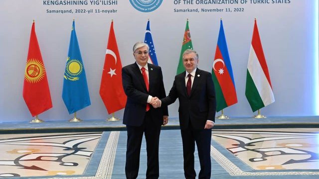 Мемлекет басшысын Өзбекстан президенті Мирзиёев қарсы алды