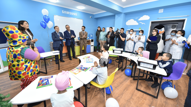 Samsung Шымкенттегі балалар ауруханасына «ақылды класс» жасап берді