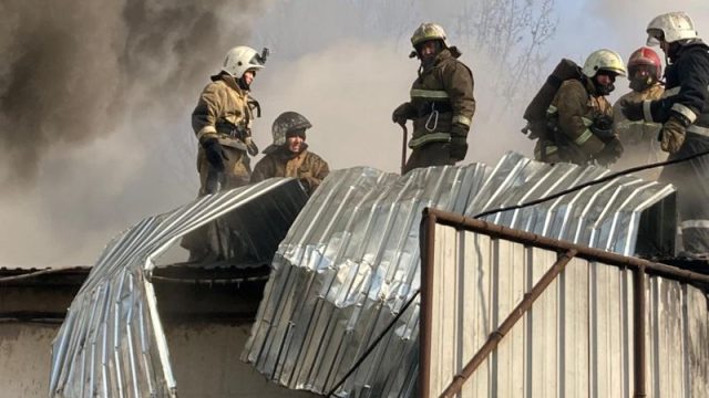 Барахолка маңындағы қоймадан өрт шықты