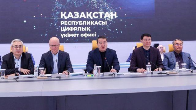 Премьер-министр өңірлердегі әкімдердің жұмысын сынға алды