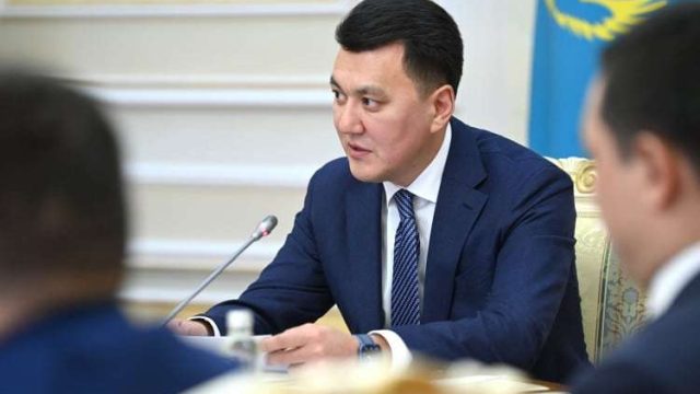 Ерлан Қарин алдағы сайлаудың он ерекшелігін атап көрсетті