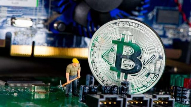 Сенат майнингке қатысты заңды мәжіліске қайтарды