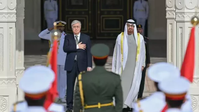 Тоқаевты БАӘ президентінің сарайында салтанатты қарсы алу рәсімі өтті