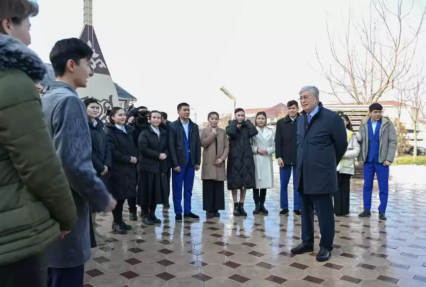 студенттер
