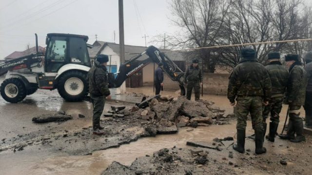 Түркістан облысында көшелер мен аулаларды су басты