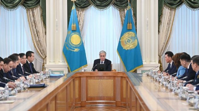 Президент әкімдермен және мемлекеттік органдардың басшыларымен кеңес өткізді
