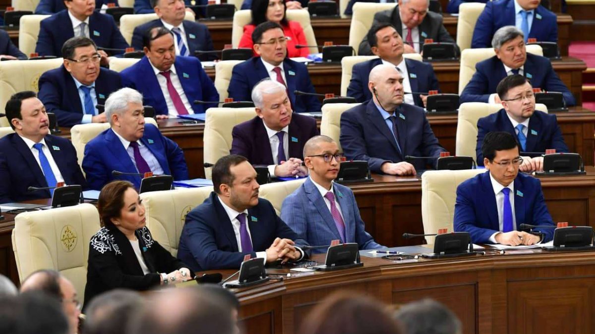 депутаттар