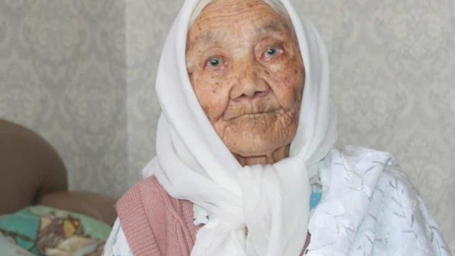 Жетісу облысында 112 жастағы әже сайлауда дауыс берді