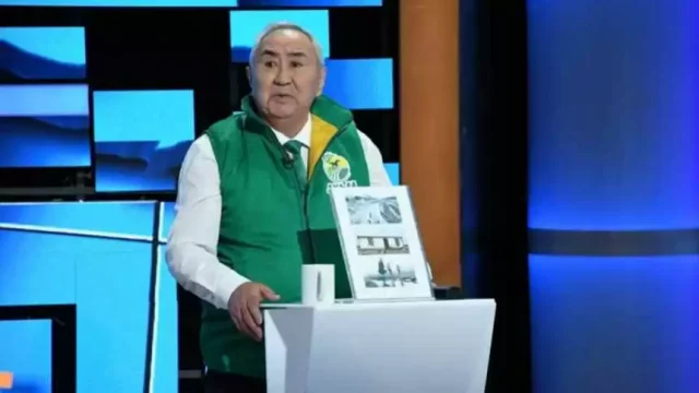 Жигули Дайрабаев: Ауылдағы еңбек адамының мәртебесіне назар аудару керек