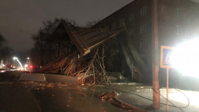 Павлодар облысында қатты желден 21 ауыл жарықсыз қалды
