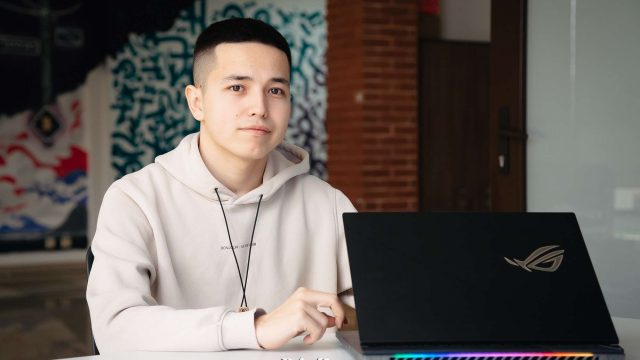 «Ойын қатпайды, құрылғы қызып кетпейді»: ASUS ROG Strix SCAR 16/18 ноутбугының ерекшелігі неде?
