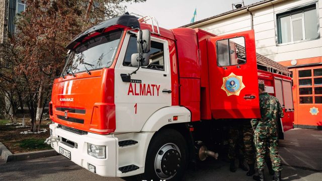 Тараздағы мектепте жарылыс болды: екі адам жансақтау бөлімінде жатыр