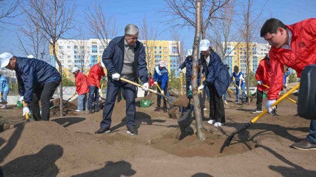 Қасым-Жомарт Тоқаев қалалық сенбілікке қатысты