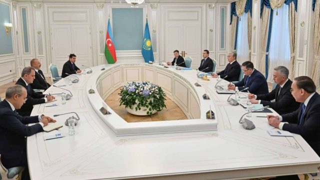 Қазақстан мен Әзербайжан президенттері шағын құрамда келіссөз жүргізді