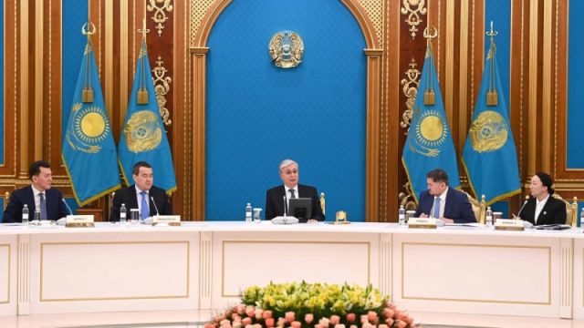 Президент үкіметке ғылымға көбірек инвестиция тарту үшін салық жүктемесін жеңілдетуді тапсырды