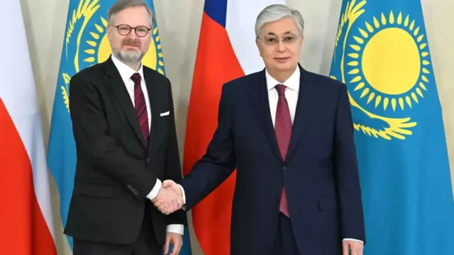 Қасым-Жомарт Тоқаев Чехия үкіметінің басшысы Петр Фиаланы қабылдады