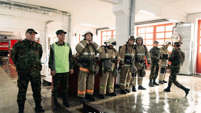 Үкімет өртке қарсы киім сатып алуға 918 миллион теңге бөледі