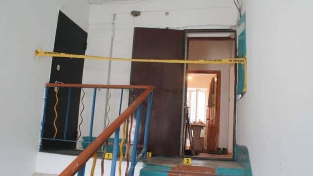 Қызылордада бір топ адам тұрғын үй ауласында төбелесіп, бір-біріне оқ атқан