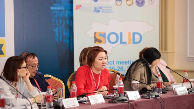 Түрмеде отырып шыққандарды әлеуметтік жұмысқа тарту керек пе? Эксперттер жауап берді