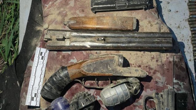 Талдықорғанда қару-жарақ жасырылған орын табылды