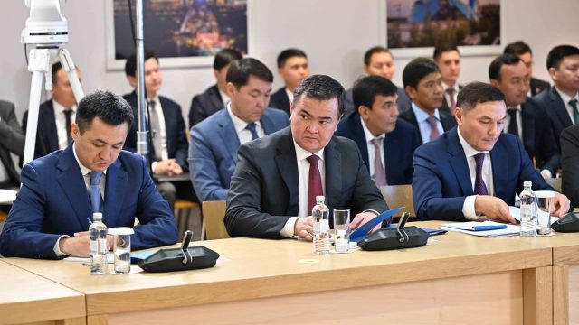 Мемлекет басшысы Жеңіс Қасымбекке елордадағы жағдайды жақсартуға бір жыл берді