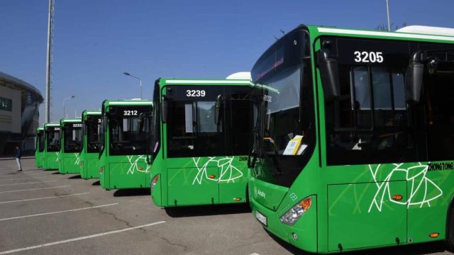 Алматыда оқу жылы басталғанға дейін 100 жаңа автобус жолға шығады