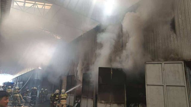«Барахолка» базарындағы өрт толығымен сөндірілді