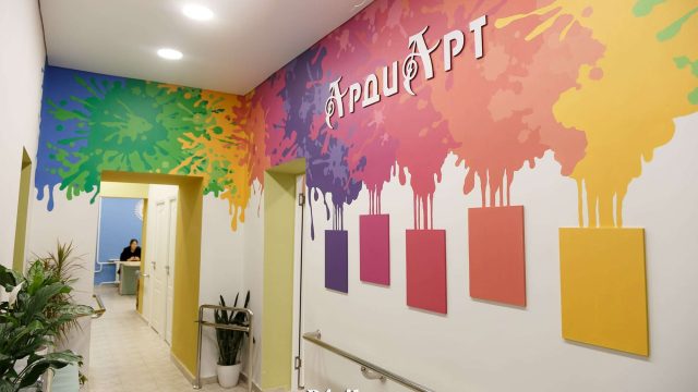 PPG Tikkurila компаниясы балаларды түрлі-түсті бояуымен қалай қуантты?