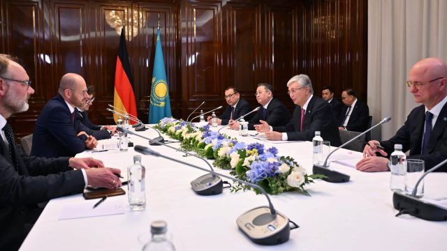 Қасым-Жомарт Тоқаев: Қазақстан санкциялық текетірестерге қарсы