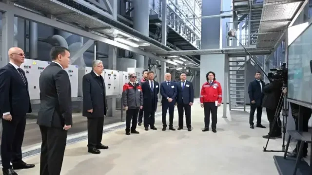 Президент «Тұран» газ жылу станциясына барды
