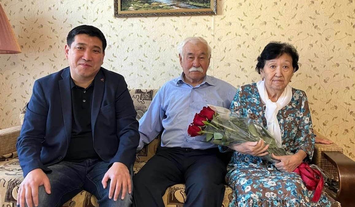 қария
