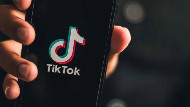 Астанада TikTok желісіндегі жалған «емші» сотталды