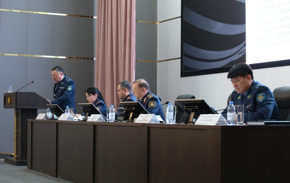 Облыстың бас полицейі атқарылған жұмысты пысықтап, жеке құрамға нақты тапсырмалар жүктеді