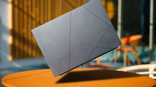 ASUS Zenbook 14X OLED: кез келген жерде  серігің болатын ноутбук