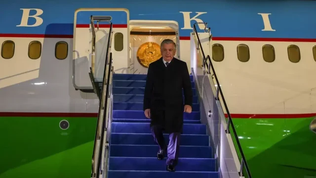 Астанаға Өзбекстан президенті ұшып келді