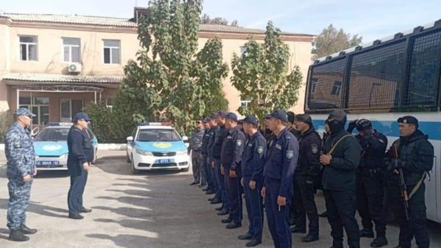 Полицейлер рейд барысында 180-нен астам құқық бұзушылықты анықтады