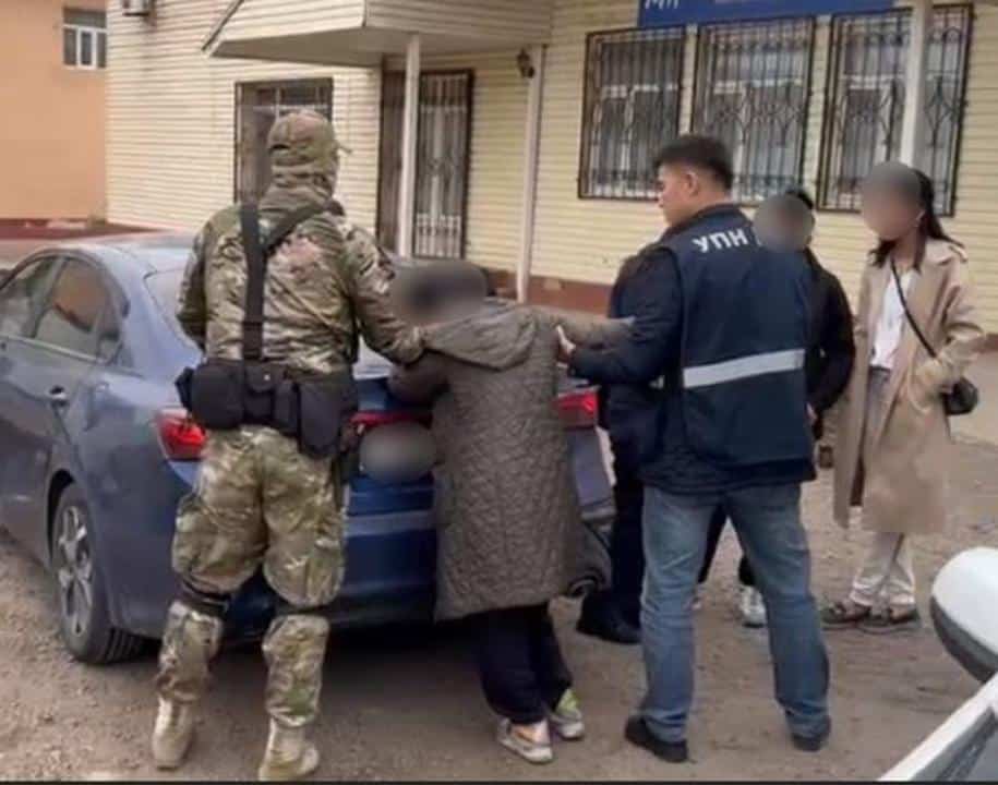 Сатуға дайындалған 20 пакет синтетикалық есірткі шымкенттік әйелден тәркіленді
