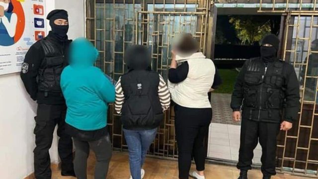 Түркістан облысының полицейлері жеңгетайлық жасады деген күдікпен 50 жас шамасындағы әйелді анықтады