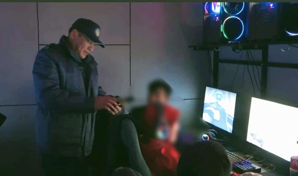 Полицейлер түнгі уақытта үйден тыс жерде жүрген 138 жасөспірімді анықтады