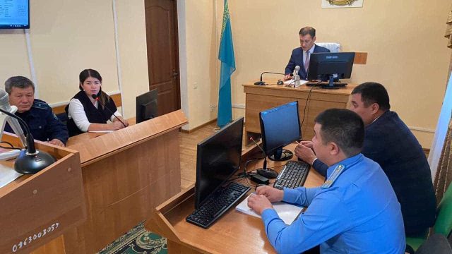 Бәйдібек аудандық сотының төрағасы М.Сарсеновтың төрағалық етуімен дөңгелек үсел өтті