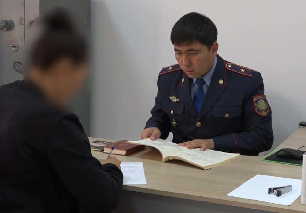Полицейлер діни әдебиетті заңсыз сату фактісінің жолын кесті