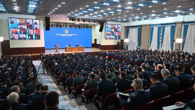 Президент: Ұрылар мен қарақшылар түрмеде отыруы керек