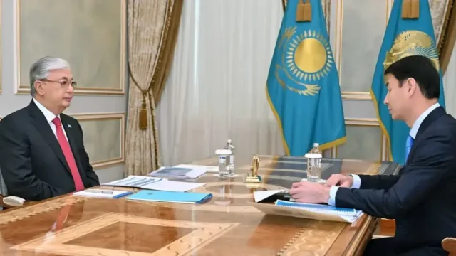 Мемлекет басшысы Түркістан облысының әкімін қабылдады